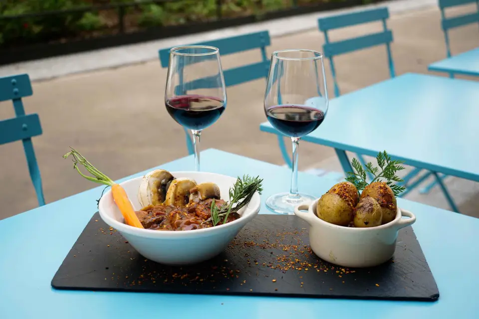 Descubrimiento culinario francés en el corazón de Montmartre