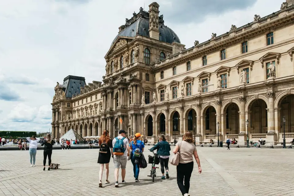 París: Emily en París Lugares del espectáculo Visita guiada a pie