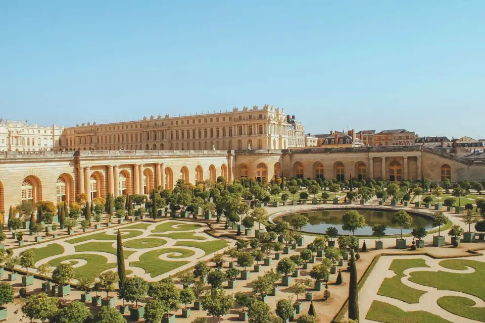 Desde París: excursión de un día a Giverny y Versalles con almuerzo