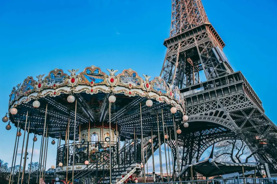 ¡Le Grand Tour! Más de 30 atracciones de fama mundial en París.