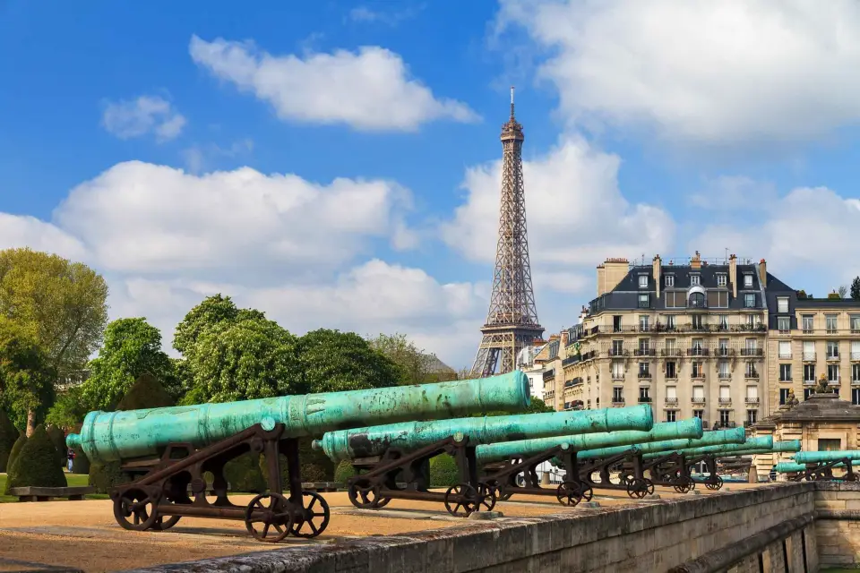 La II Guerra Mundial en París Visita Privada con el Museo de los Inválidos