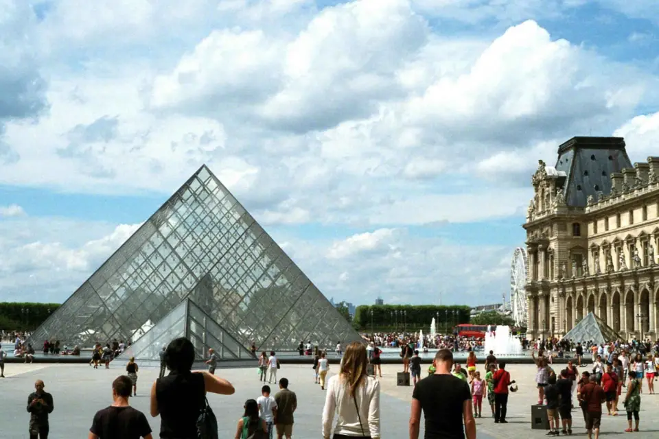 LOUVRE - París : Ticket de entrada sin colas con audioguía