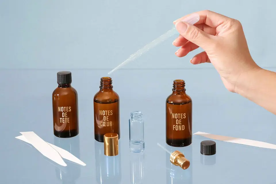 Mini taller de perfumes - París - sólo en español