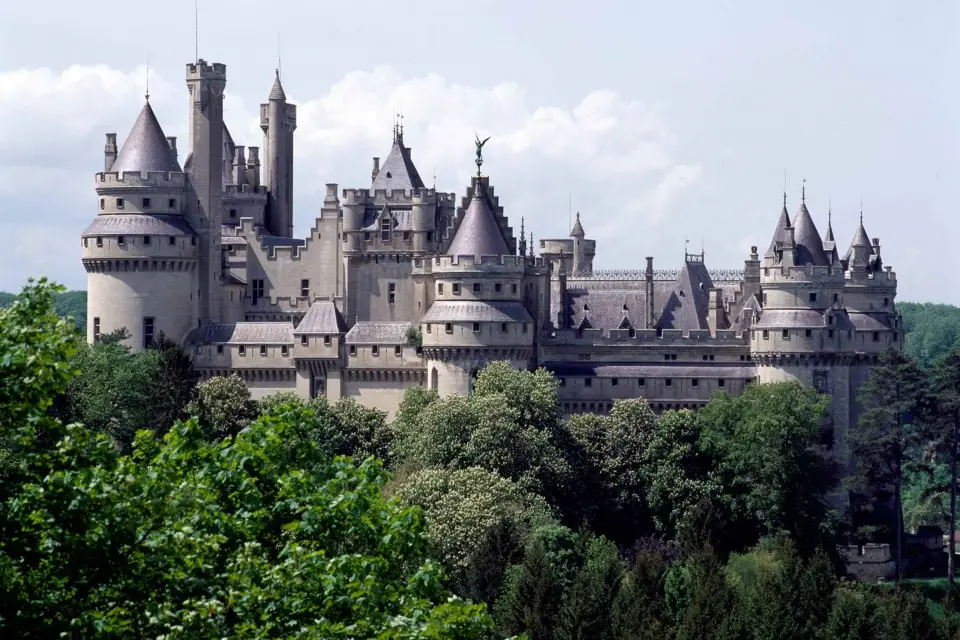 Pierrefonds: entrada al castillo de Pierrefonds