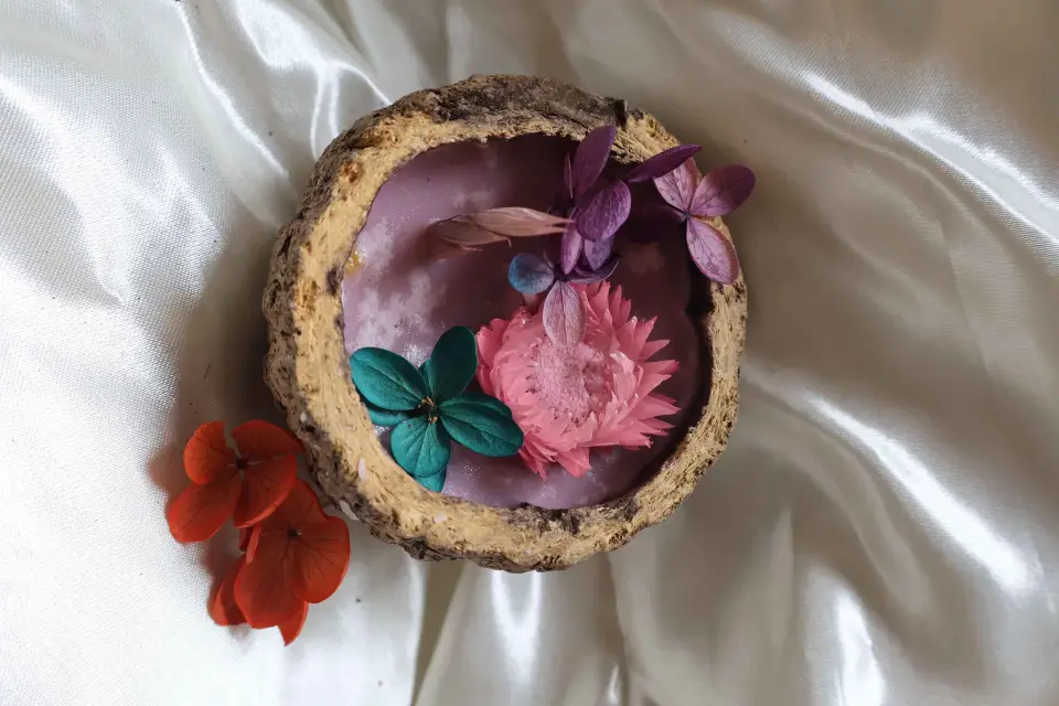 Taller de fabricación de velas con aroma floral