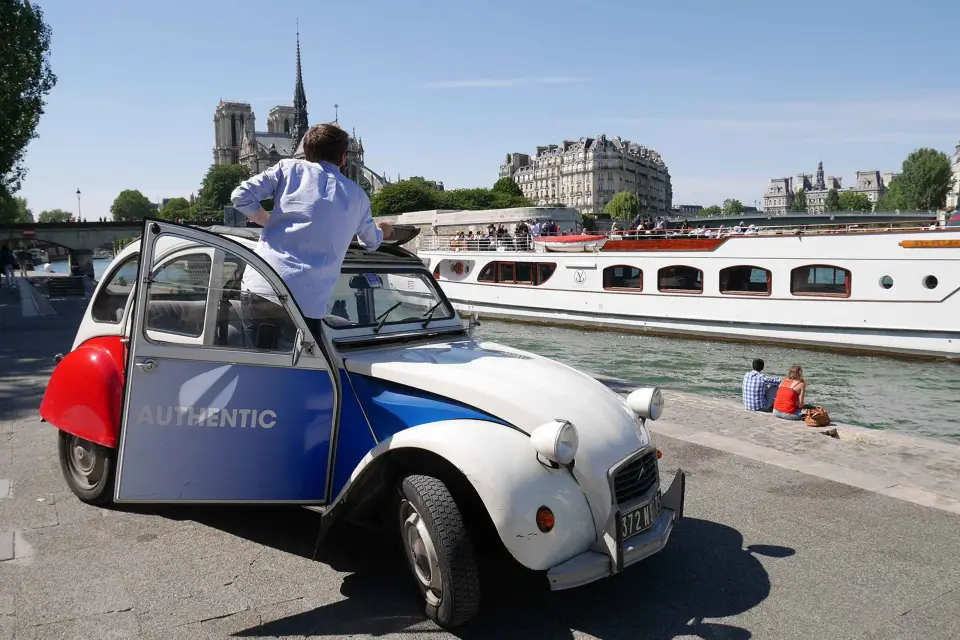 Tour en un Citroen 2CV crucero