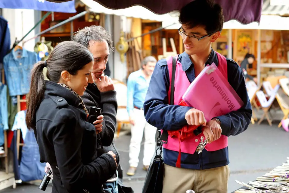 París: Tour en grupo reducido por los Mercados de Pulgas