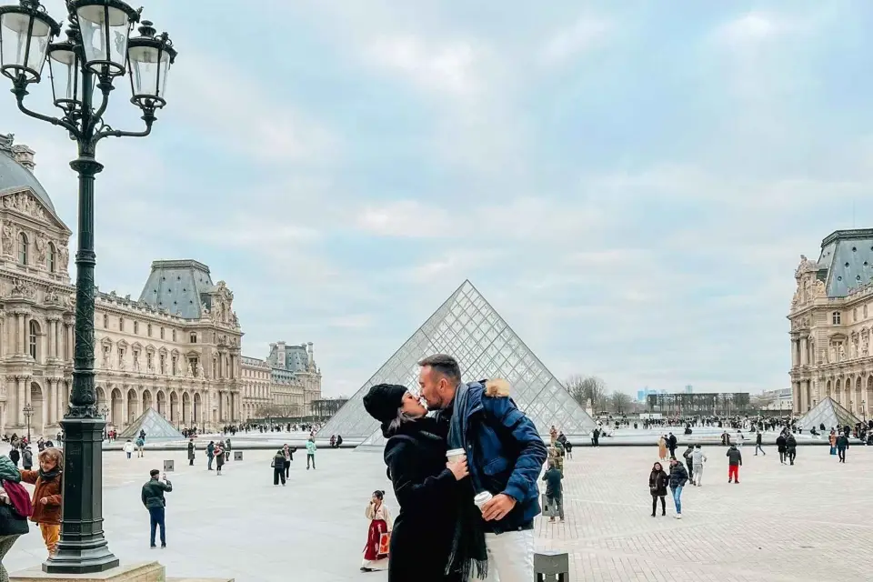 París: Tour guiado del descubrimiento de la Gioconda del Louvre con ticket de entrada