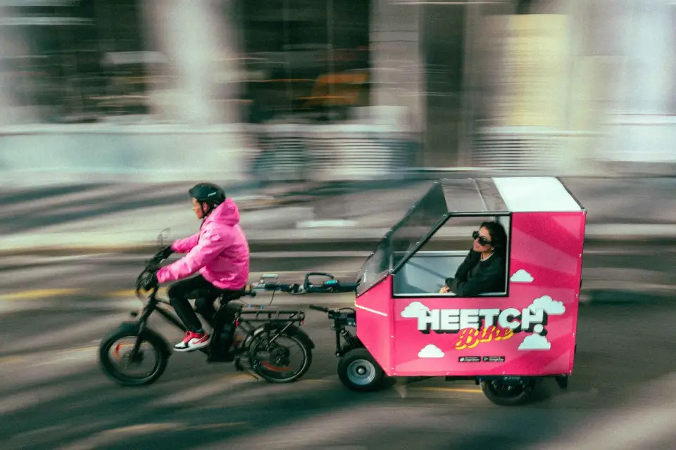 París: tour privado histórico en velocab