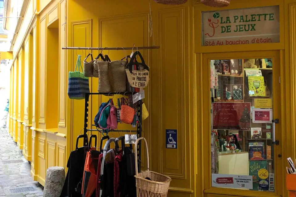 Versaillles: pasajes ocultos y barrio de antigüedades