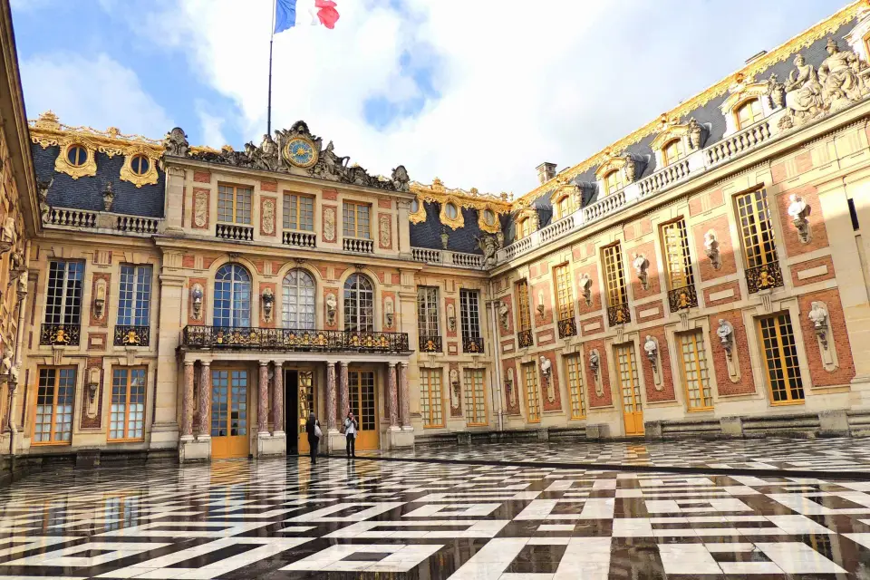 Versalles: tour guiado del Palacio sin colas y con jardines