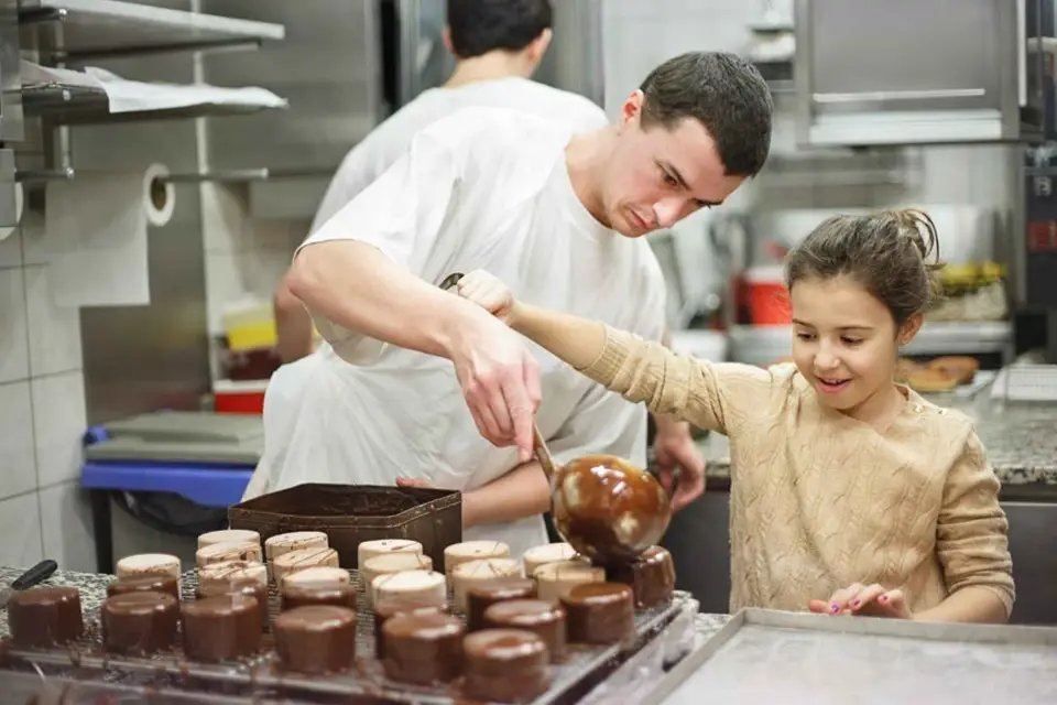 París: Visita entre bastidores a una panadería con desayuno