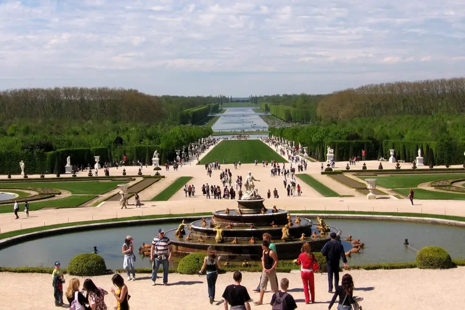 Visita guiada del Palacio de Versalles por la tarde desde París