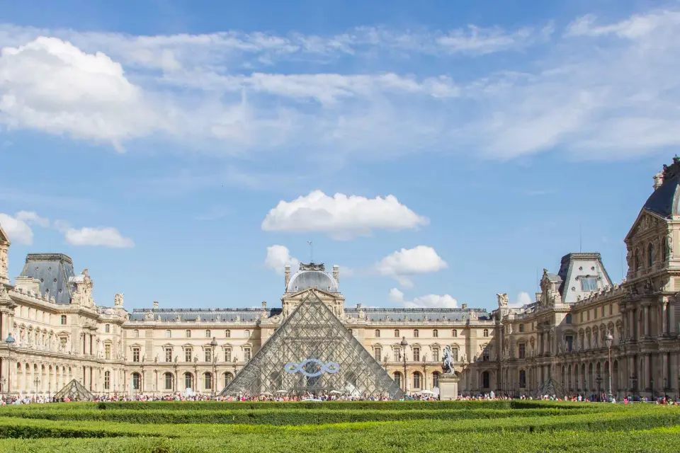 París: Visita a las Obras Maestras del Museo del Louvre con Acceso Reservado
