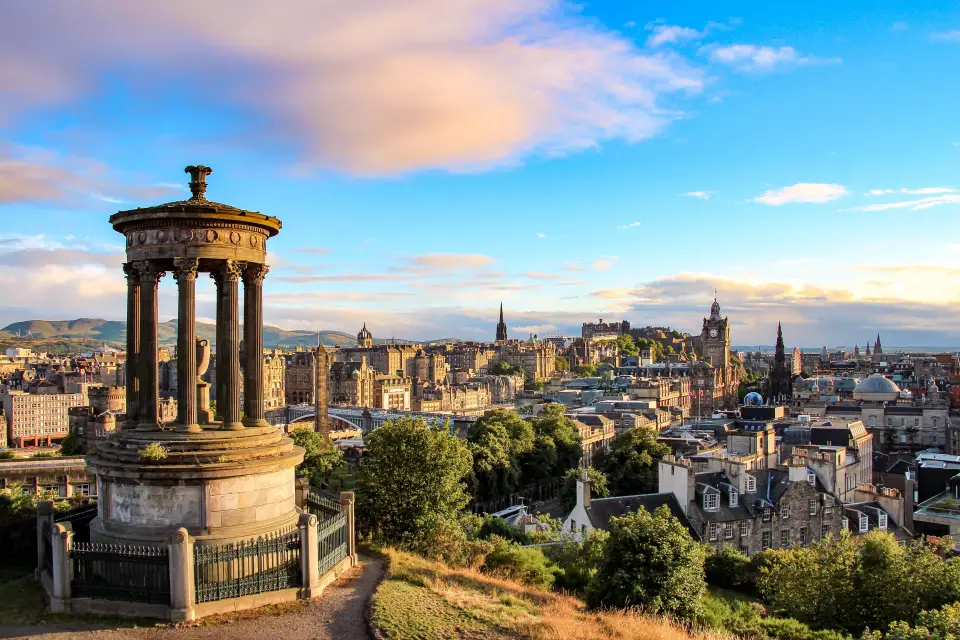 Tour privado por Edimburgo con guía en español