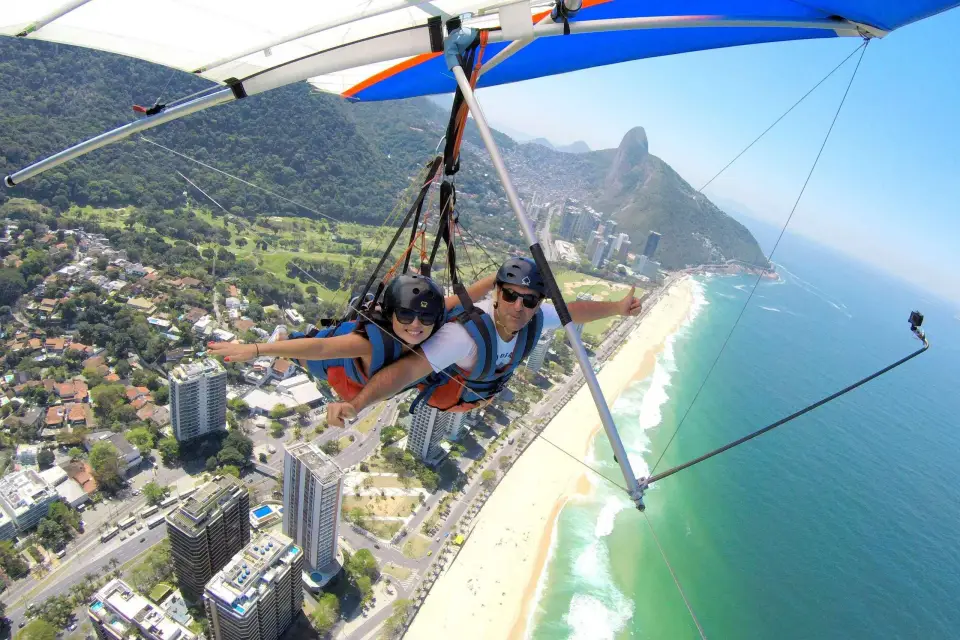 Río de Janeiro: Ala delta con traslados al hotel