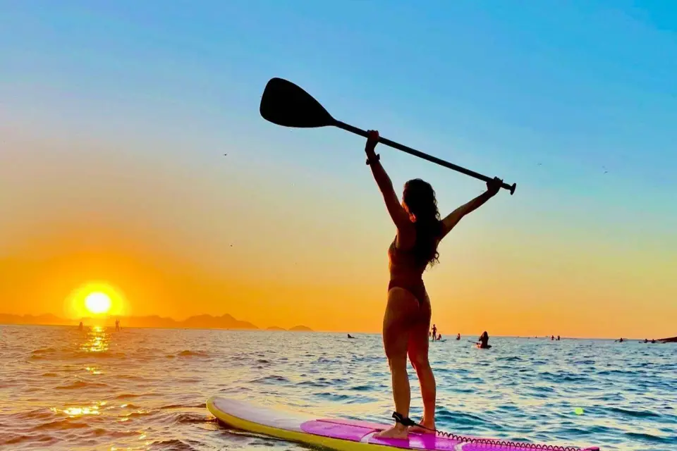 Río de Janeiro: Amanecer en la playa de Copacabana ...
