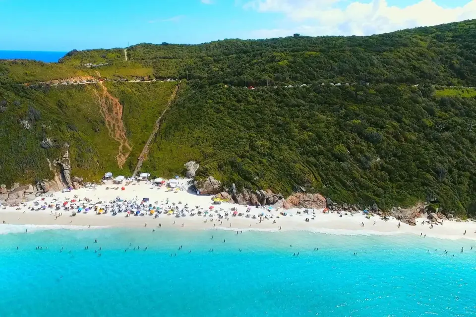 Desde Río de Janeiro: en barco a Arraial do Cabo y almuerzo