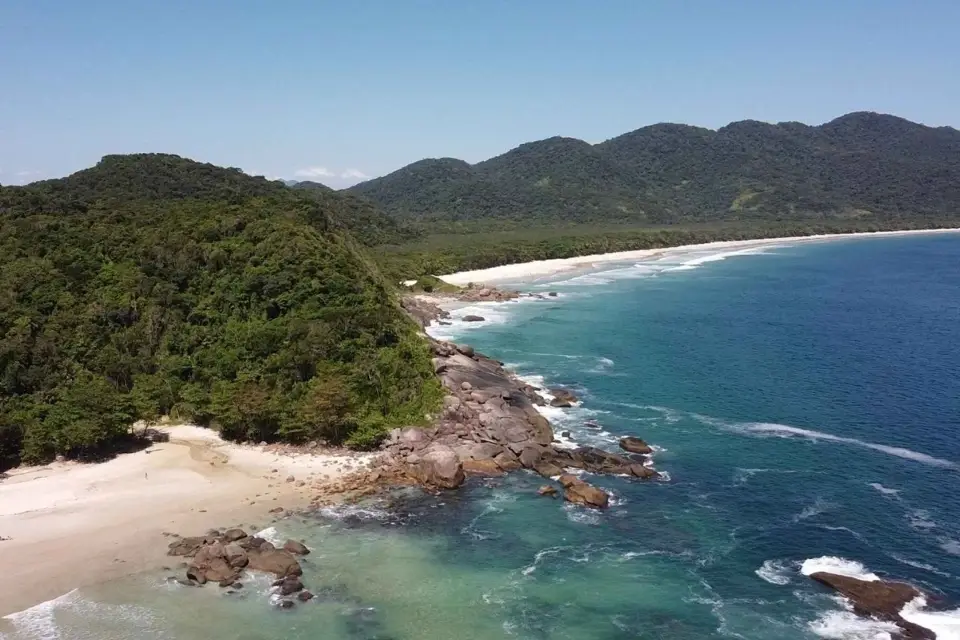 Desde Río: Barra da Tijuca a Vila do Abraão Traslado compartido