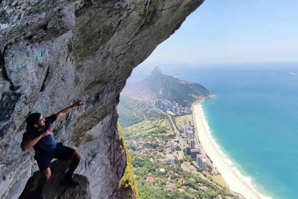 Caminata a la Garganta do Céu: cerca de la cima de la Pedra da Gávea