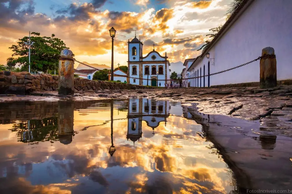 Descubre Paraty Aventura Costera de 3 Días desde Río de Janeiro