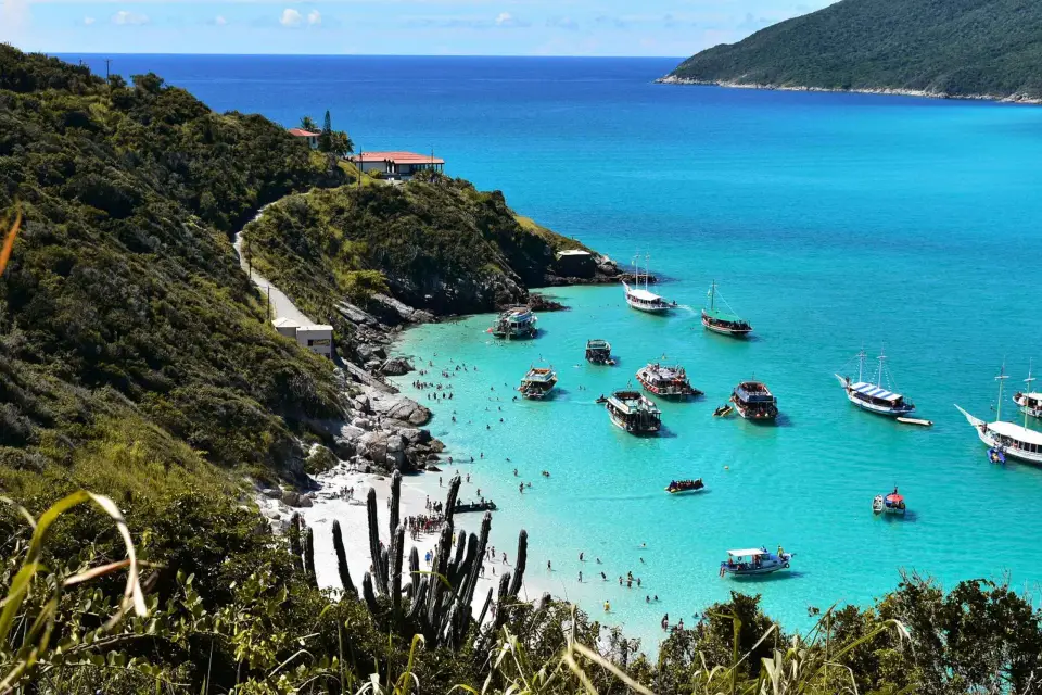 Desde Río: Excursión de un día a Arraial do Cabo con paseo en barco