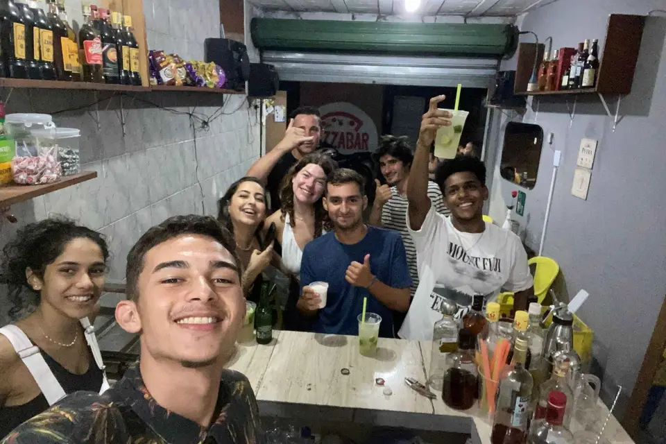 Río de Janeiro: fiesta en la favela con bebidas, aperitivos y cosas