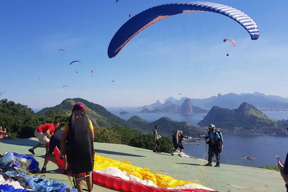 Niterói: Experiencia en parapente con fotos y vídeo GoPro