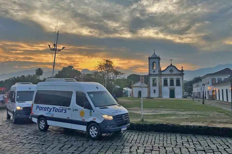 Desde Paraty: Lanzadera desde/hacia la aldea de Abrãao en Ilha Grande