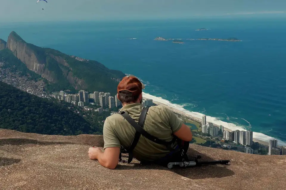 Pedra Bonita subida fácil para todos. Guía con cámara prof.