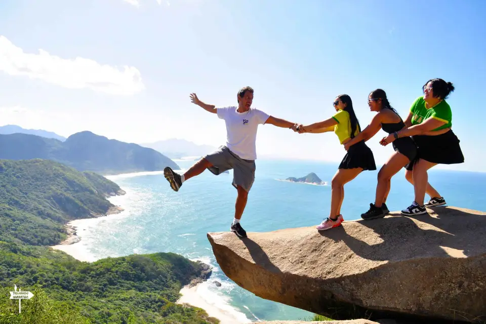Rio de Janeiro : Pedra do Telégrafo ; plages de Grumari/ Prainha