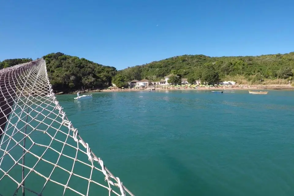 Desde Río de Janeiro: tour en barco todo el día por Búzios