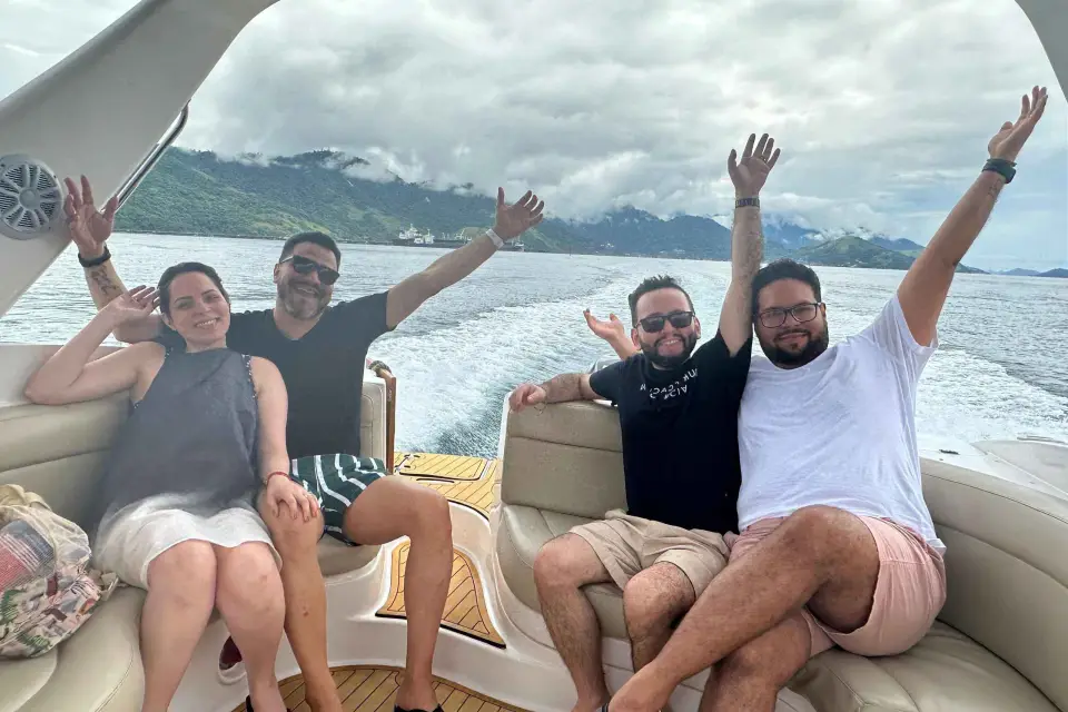 Vive el paraíso de Ilha Grande en lancha rápida