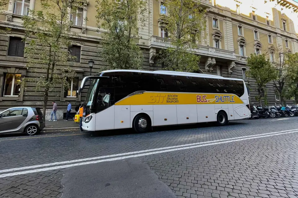 Aeropuerto de Fiumicino: Autobús de enlace desde/hacia la Ciudad del Vaticano