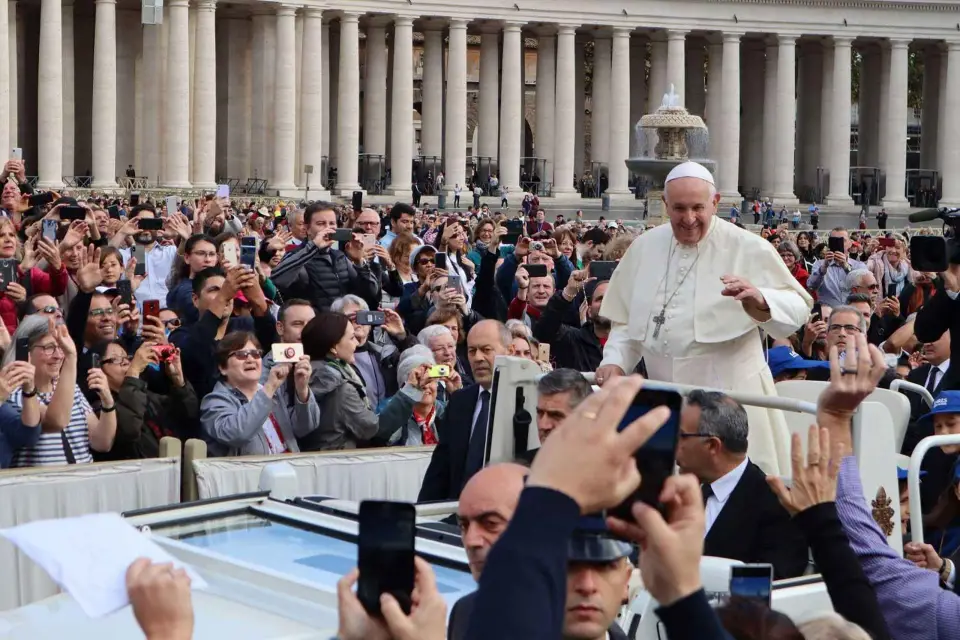 Ciudad del Vaticano: Ticket de entrada a la Audiencia Papal con traslado opcional