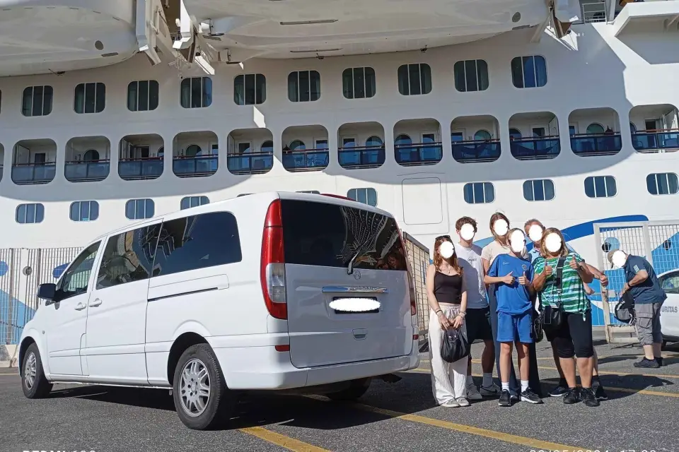 Civitavecchia: Recorrido por lo más destacado de Roma para cruceristas