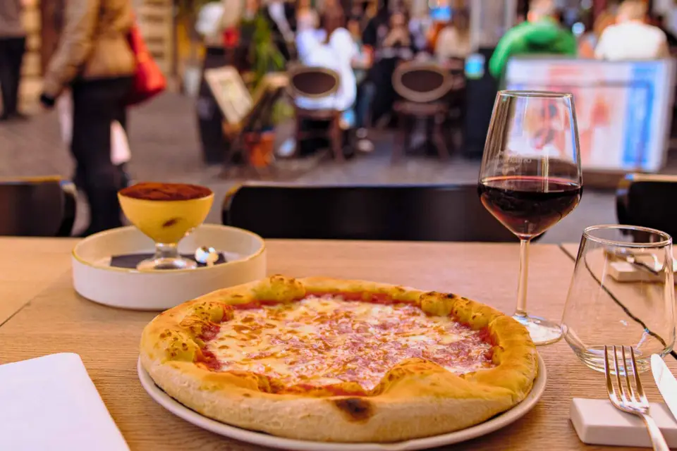 Roma: Clase de cocina de pizza y tiramisú en la Piazza Navona