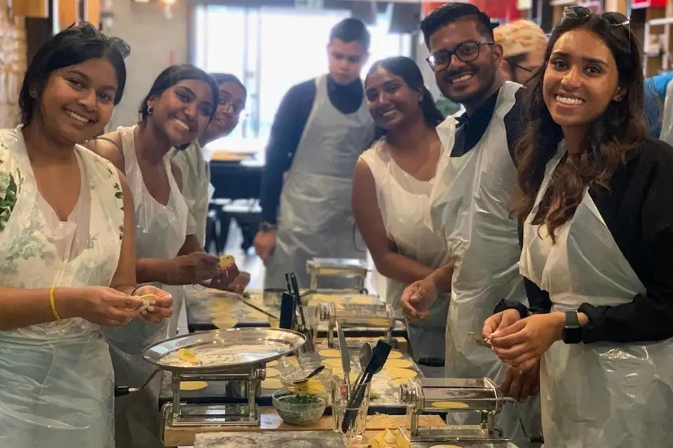 Roma: Clase de cocina romana con vino
