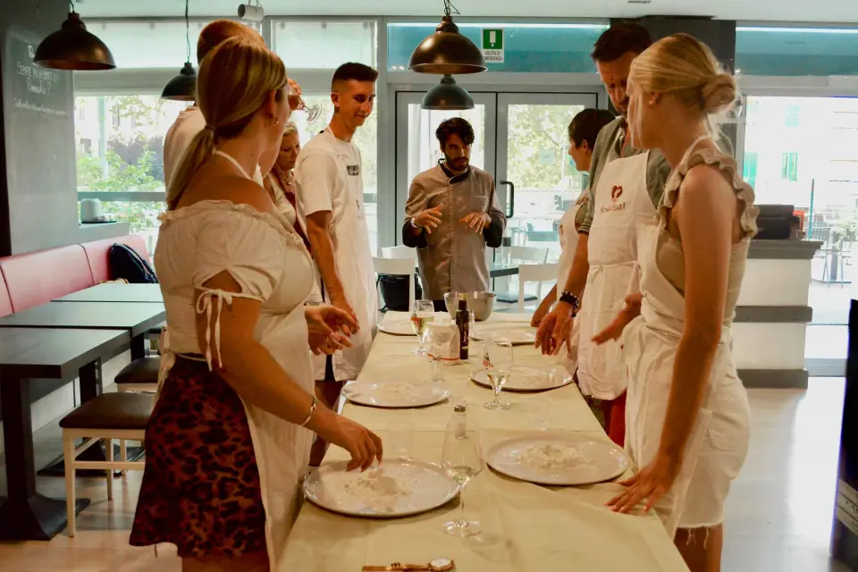 Roma: Clase de elaboración de pizza