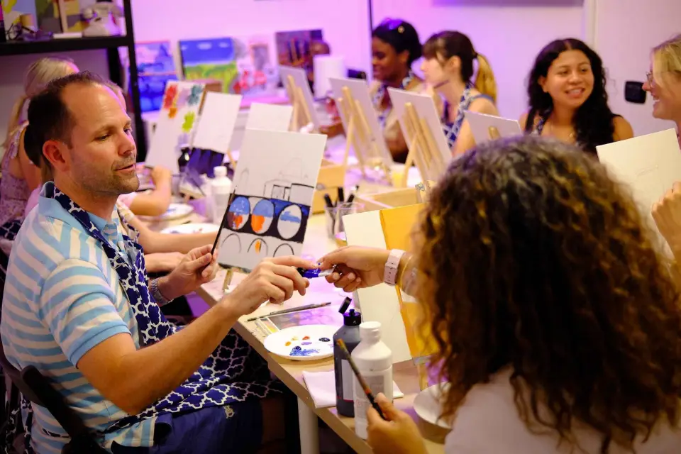 Roma: Clase de pintura con vino ilimitado