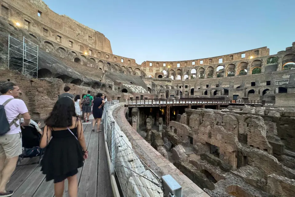 Roma: Coliseo y Antigua Roma Acceso prioritario con Anfitrión