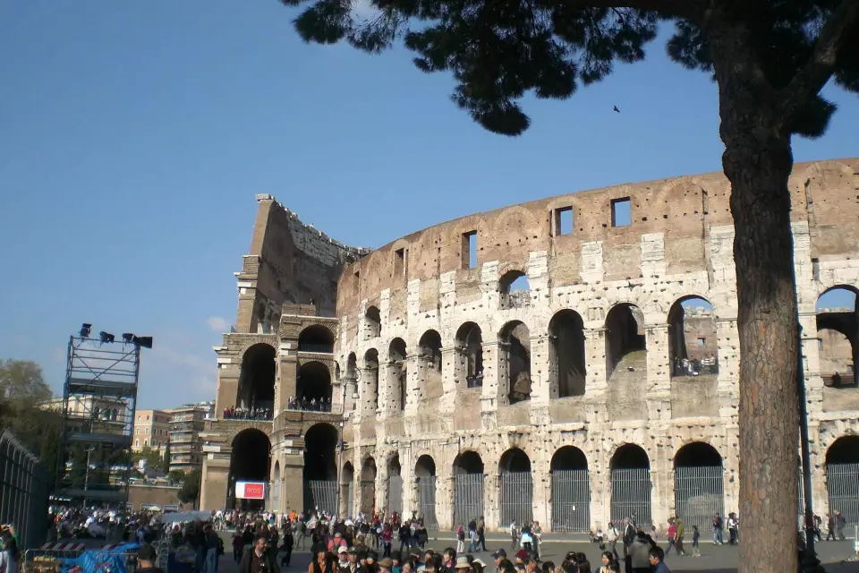Coliseo Arena, Foro Romano y Colina Palatina tour guiado