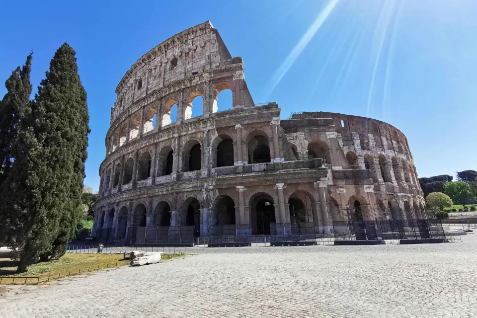 Roma: Excursión Exprés al Coliseo con ARENA - GRUPO REDUCIDO 8 PAX