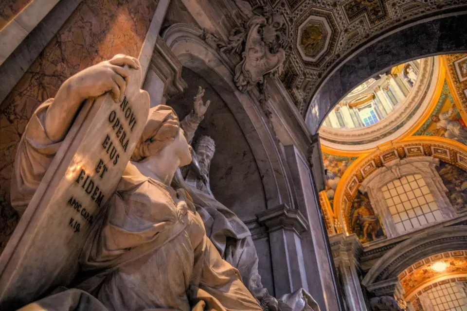 Roma: Museos Vaticanos, Visita a la Capilla Sixtina y Acceso a la Basílica