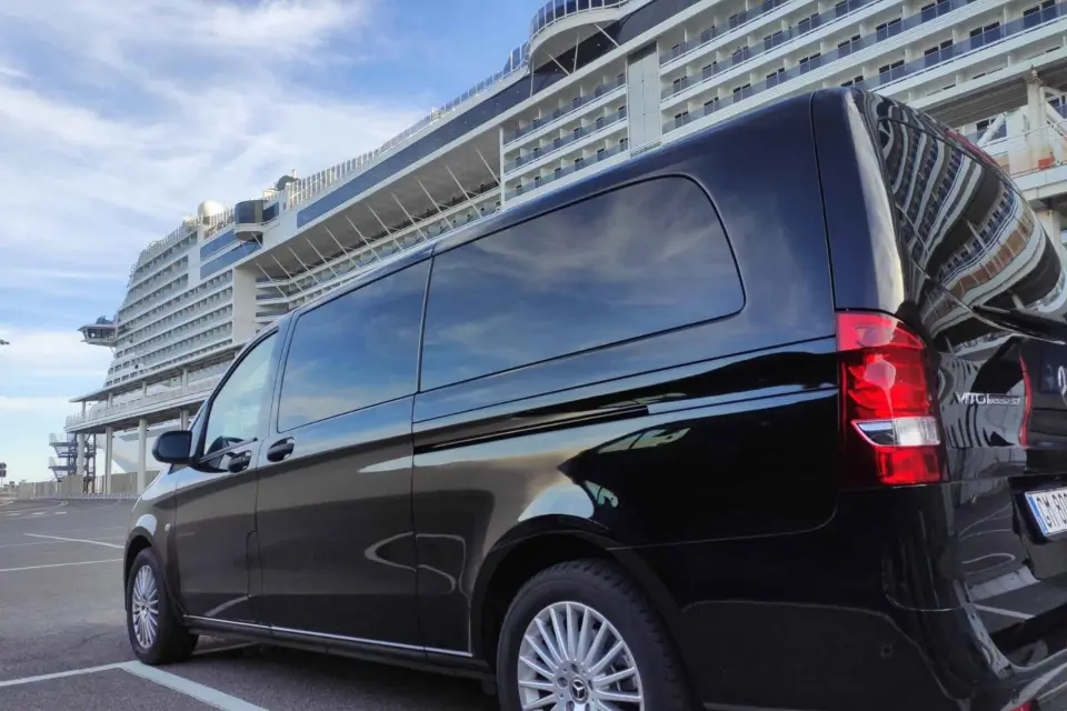 Desde el Puerto de Civitavecchia Traslado privado a Roma