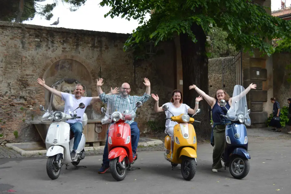 Roma: Recorrido en Vespa