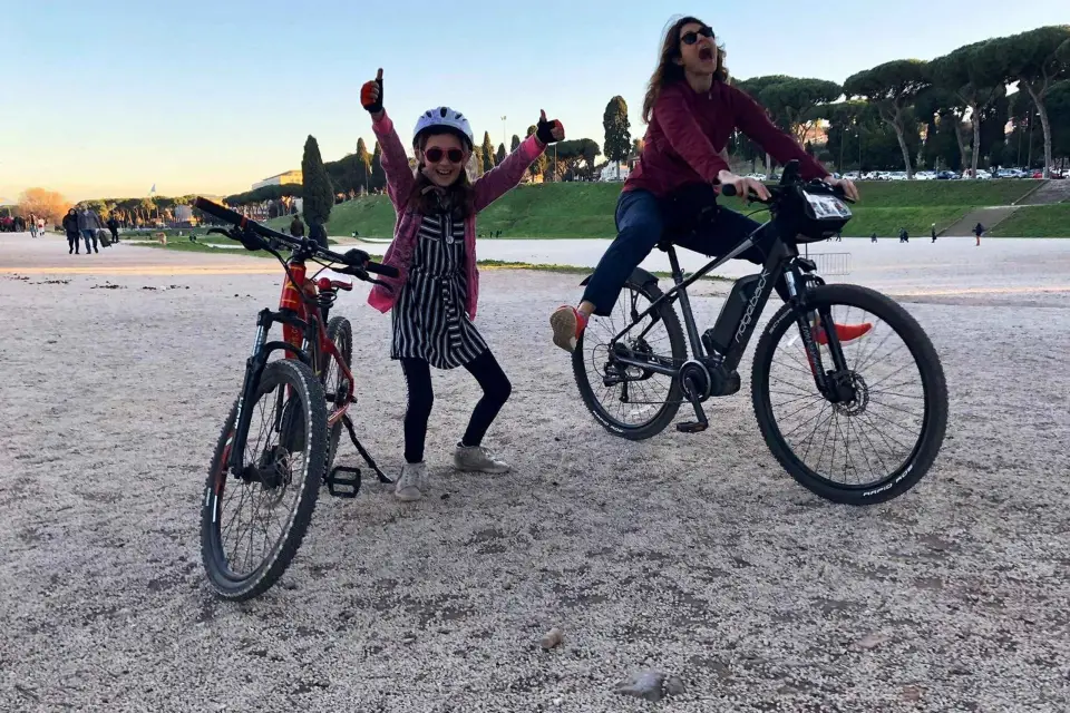 Roma: Ruta en bicicleta por la Vía Apia Catacumbas, Acueductos y Picnic