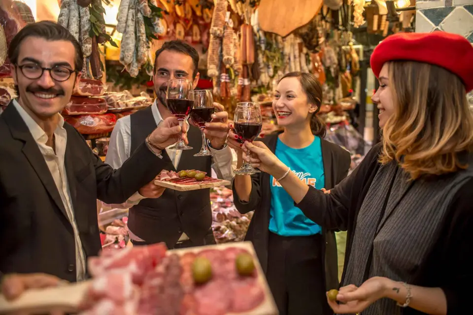 Roma: tour gastronómico y cata de vino trattoria tradicional