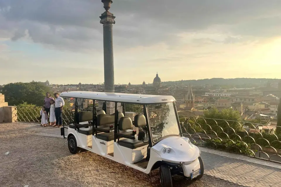 Roma: Tour privado de la ciudad en carrito de golf