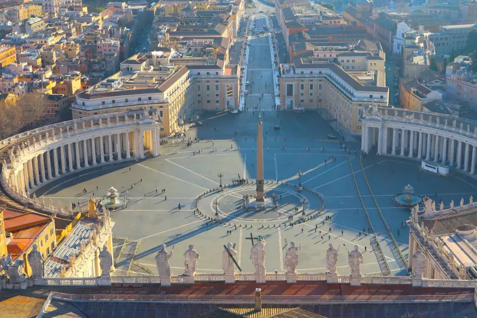 El Vaticano: Subida a la Cúpula de la Basílica con acceso a las Tumbas Papales